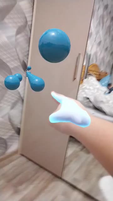Preview for a Spotlight video that uses the HandPlotter Lens