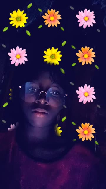 Preview for a Spotlight video that uses the Rotating Flower Wall Lens
