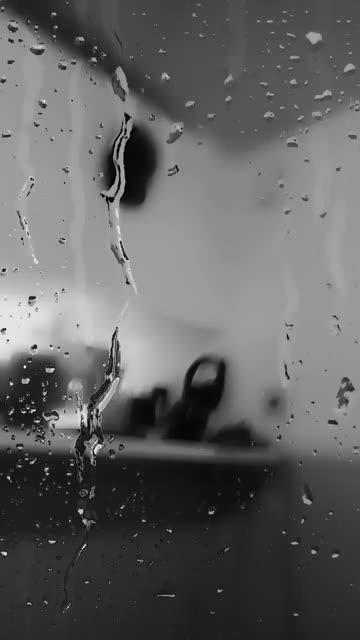 Preview for a Spotlight video that uses the In the Shower Lens