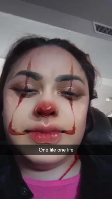 Preview for a Spotlight video that uses the clown mask Lens