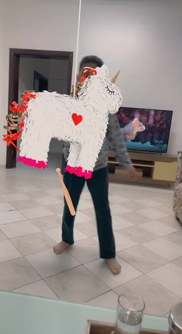 Preview for a Spotlight video that uses the Lovely Unicorn Piñata Lens