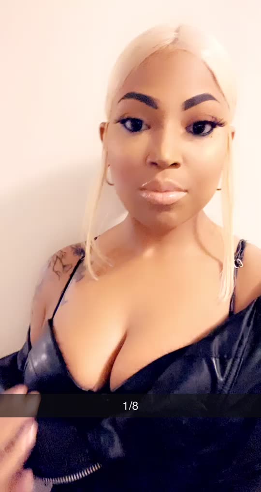 sexymiaaaa