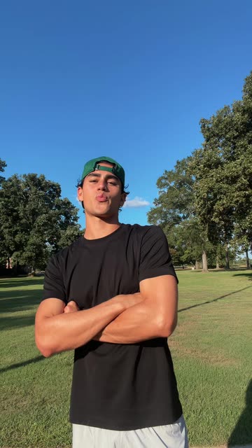 lucasandress_2