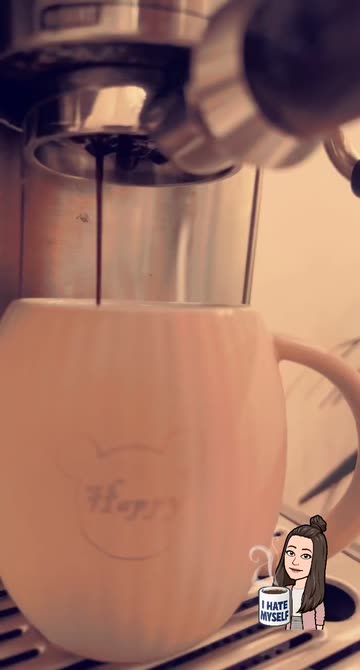 Preview for a Spotlight video that uses the cappuccino grain Lens