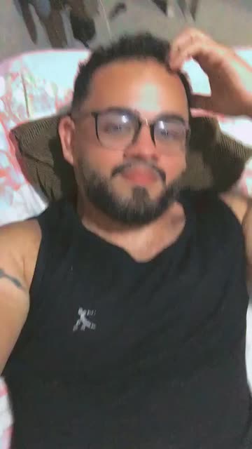 Preview for a Spotlight video that uses the rosy lips GRAIN Lens