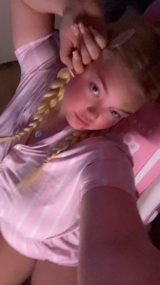 amberevans_xo
