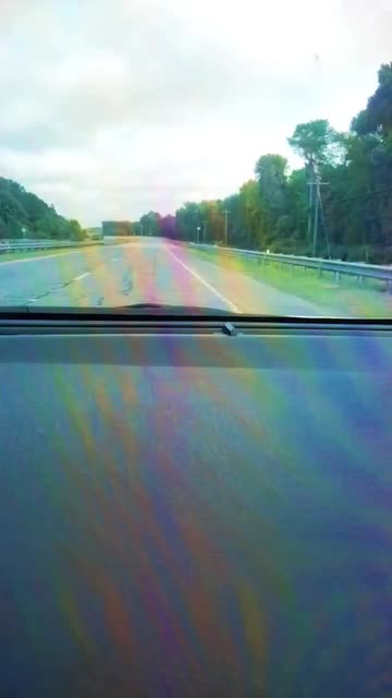 Preview for a Spotlight video that uses the trippy tv Lens