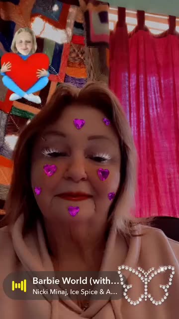 Preview for a Spotlight video that uses the Diamond Heart Spots Lens