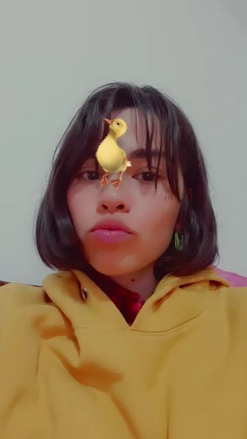 Preview for a Spotlight video that uses the Duckling on a Nose Lens