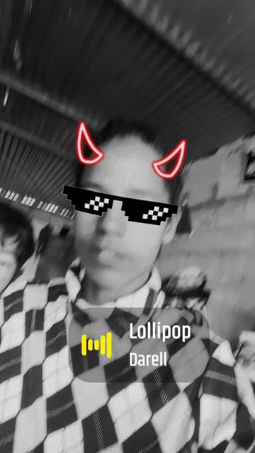 Preview for a Spotlight video that uses the Horns X Glasses Lens