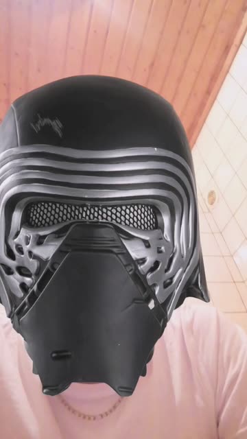 Preview for a Spotlight video that uses the Kylo Ren Lens