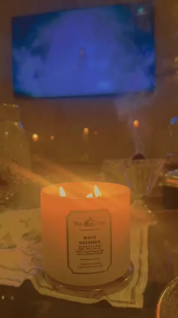 Preview for a Spotlight video that uses the Indie Softie Lens