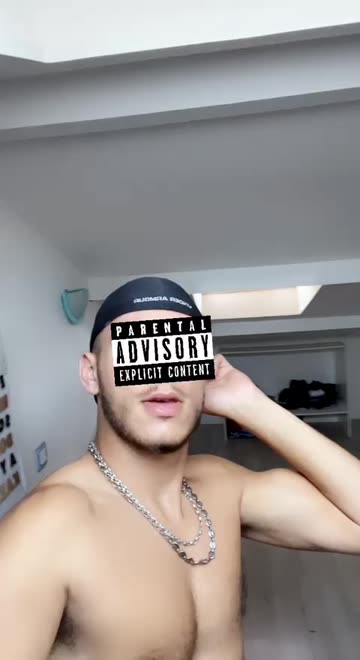 Preview for a Spotlight video that uses the PARENTAL ADVISORY Lens