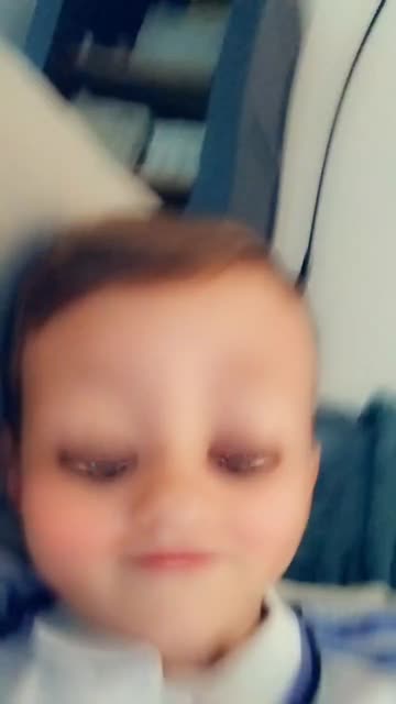 Preview for a Spotlight video that uses the Teeth Lens