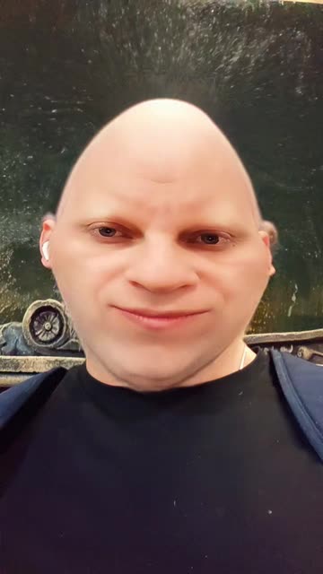 Preview for a Spotlight video that uses the be bald Lens