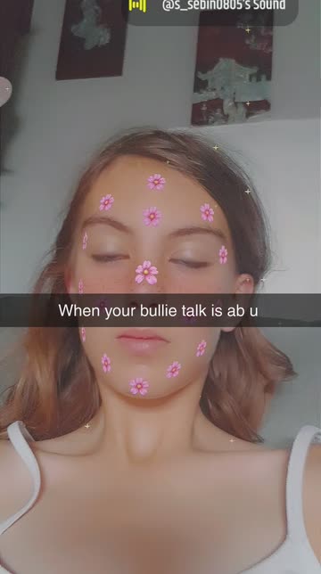 Preview for a Spotlight video that uses the flower face Lens