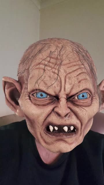Preview for a Spotlight video that uses the GOLLUM LOTR Lens
