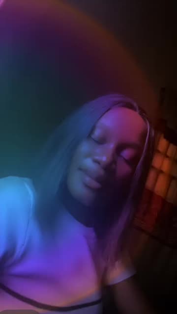 Preview for a Spotlight video that uses the Aura Light Leak Lens