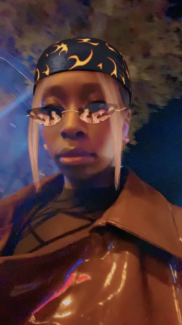 Preview for a Spotlight video that uses the Fire glasses with bandana Lens