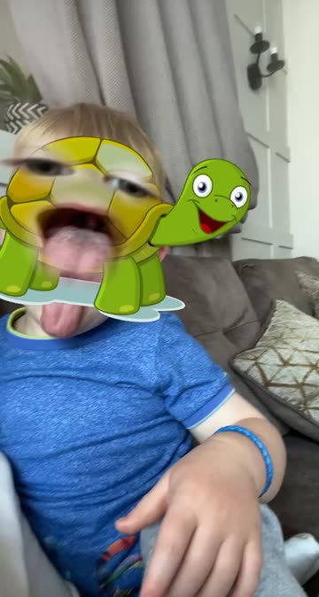 Preview for a Spotlight video that uses the Tortoise Face Lens