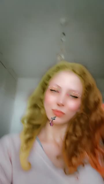 Preview for a Spotlight video that uses the Rainbow butterfly Lens