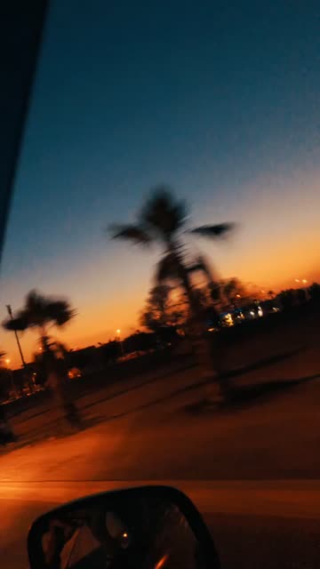 Preview for a Spotlight video that uses the Good Evening Lens