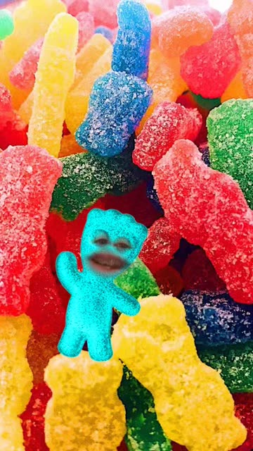 Preview for a Spotlight video that uses the Sour Patch Kids Lens