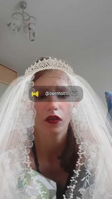 Preview for a Spotlight video that uses the Bridal Look Lens
