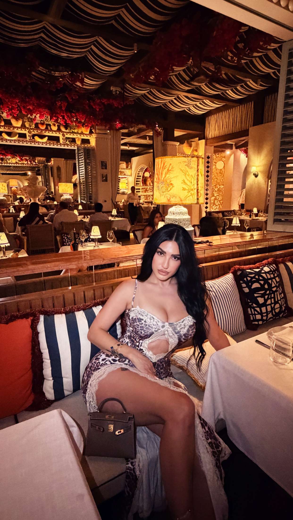 قصة سناب شات للحساب carol.atieh رقم 25