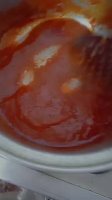 Preview for a Spotlight video that uses the Purple Ponytail Lens