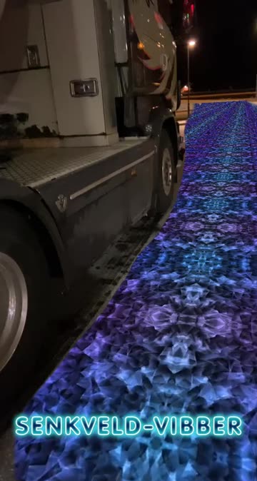 Preview for a Spotlight video that uses the Liquid Floor Lens