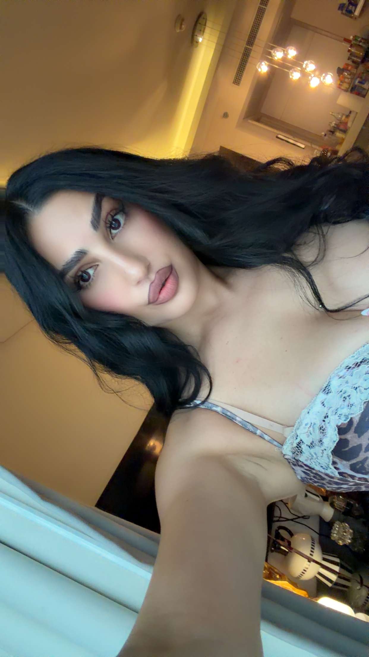 قصة سناب شات للحساب carol.atieh رقم 30