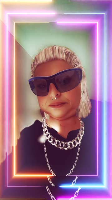 Preview for a Spotlight video that uses the Boss Blonde Look Lens