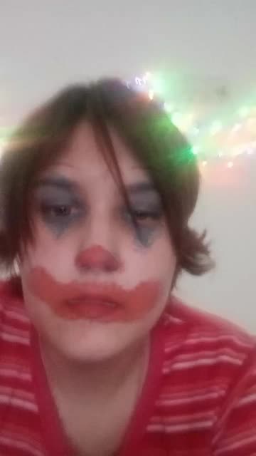 Preview for a Spotlight video that uses the Clown Makeup Lens