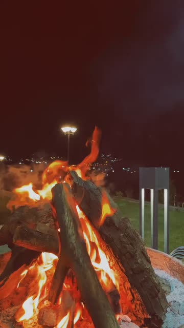 Preview for a Spotlight video that uses the Rose Lens