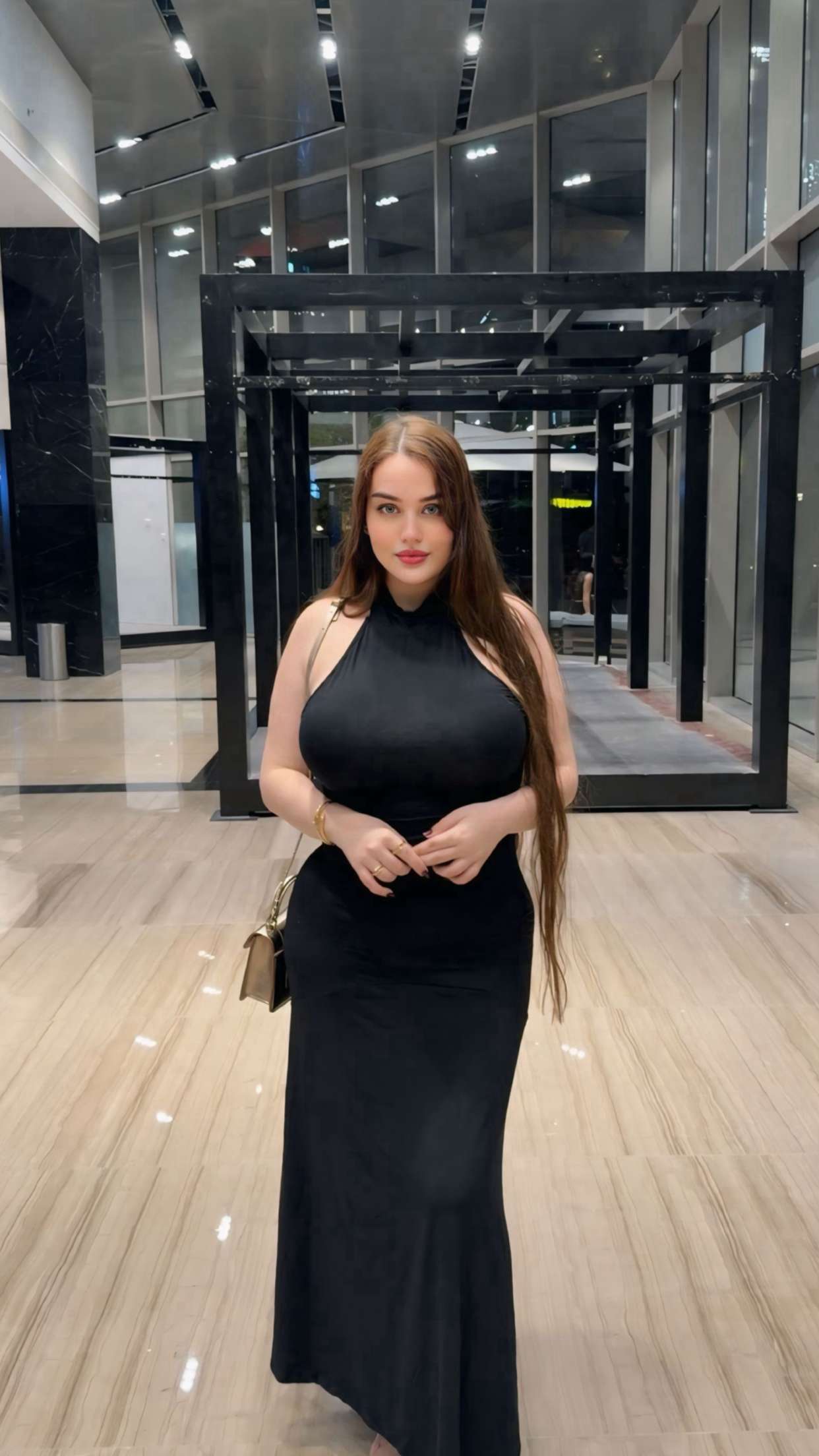 محتوى سناب شات لـ Rasha Malek