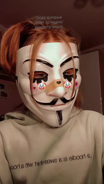 Preview for a Spotlight video that uses the Clown Vibez Lens