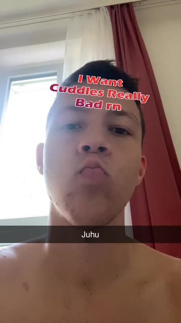 Preview for a Spotlight video that uses the I Want Cuddles Lens