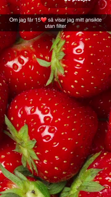 Preview for a Spotlight video that uses the single strawberry Lens