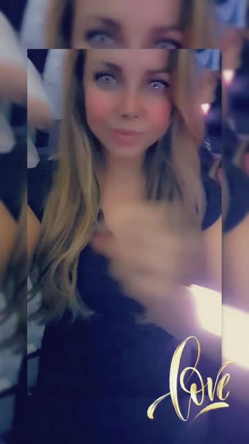 Preview for a Spotlight video that uses the Clean Face Lens