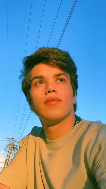 Preview for a Spotlight video that uses the Suneater Days Lens