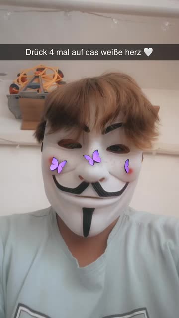 Preview for a Spotlight video that uses the Butterfly Cheeks Lens