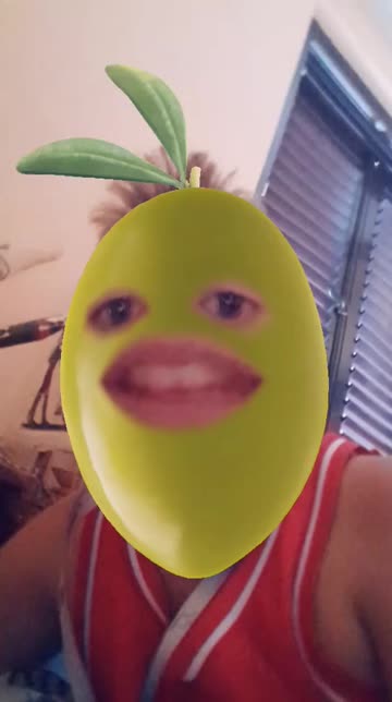 Preview for a Spotlight video that uses the Olive Head Lens