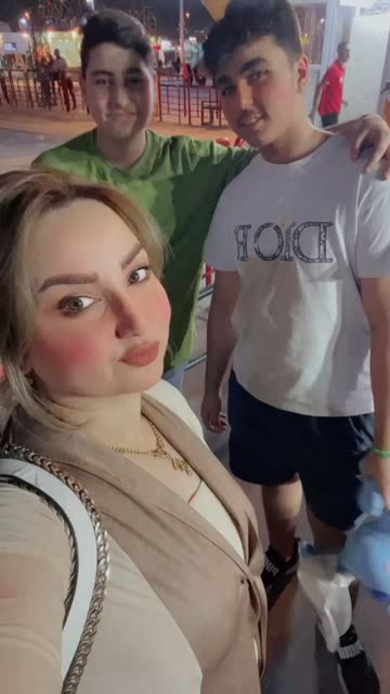 Preview for a Spotlight video that uses the catface Lens