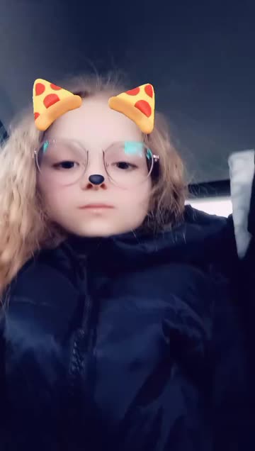 Preview for a Spotlight video that uses the Pizza Cat Lens