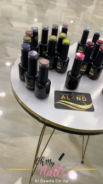 Preview for a Spotlight video that uses the Oh My Nails Lens