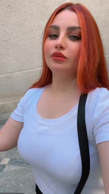 Preview for a Spotlight video that uses the halal Lens