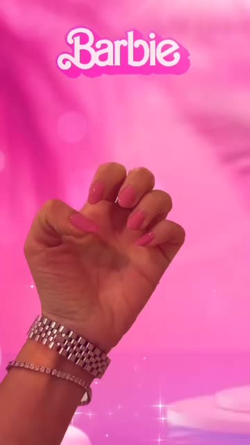 Preview for a Spotlight video that uses the Barbie Girl Lens