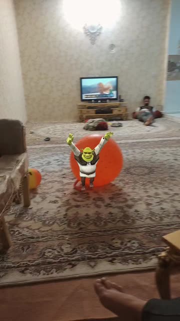 Preview for a Spotlight video that uses the shrek dance Lens