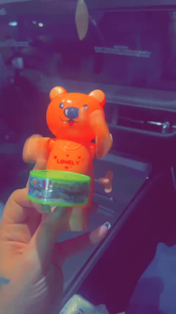 Preview for a Spotlight video that uses the Bronze Lens